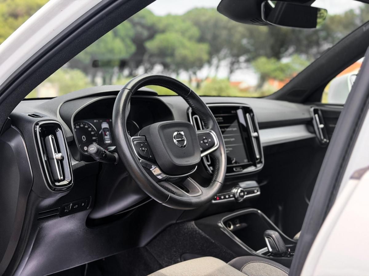 volvo-xc40-2021-hibrido-a-gasolina-1477cc
