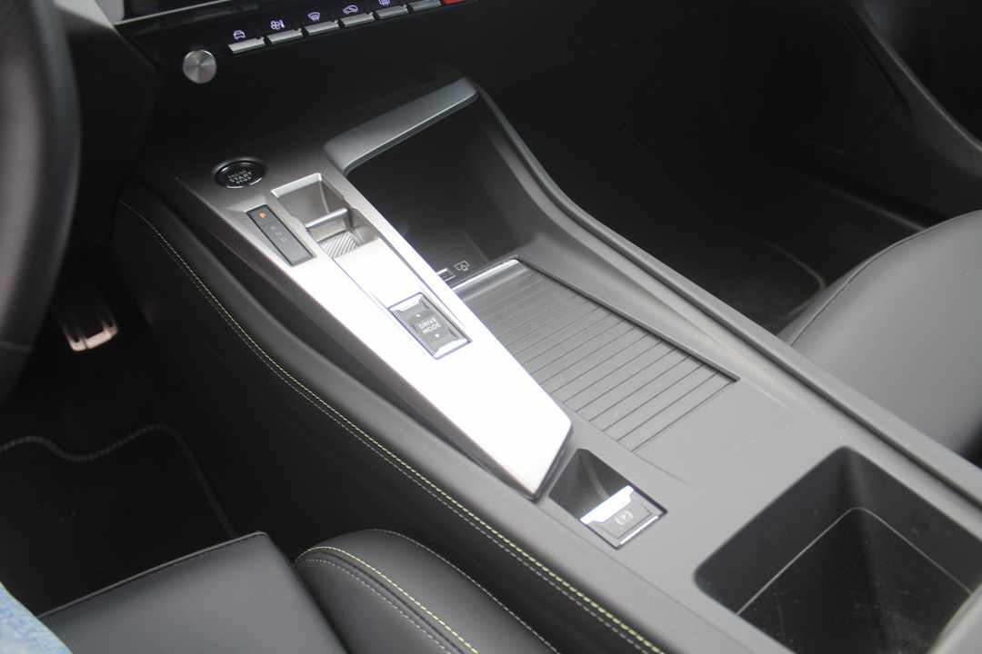 peugeot-408-e-408-58-kwh-2025-eletrico