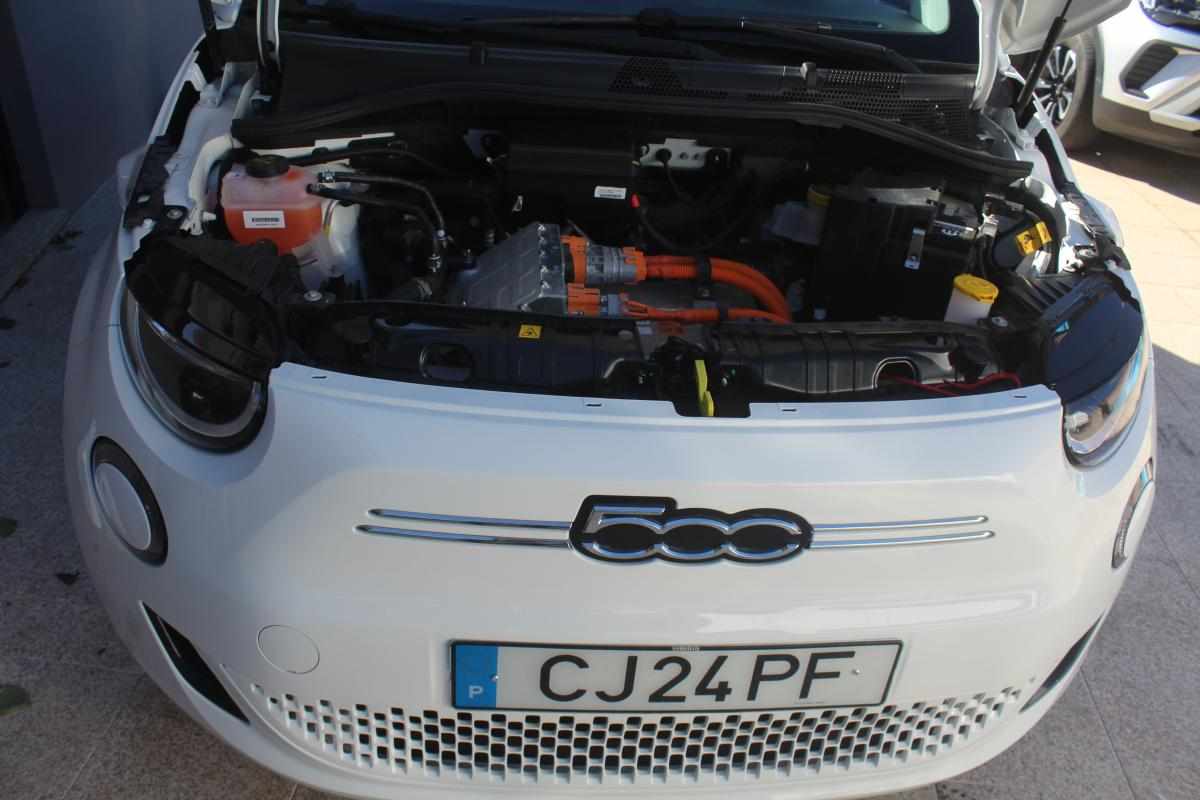 fiat-500e-42-kwh-2023-eletrico