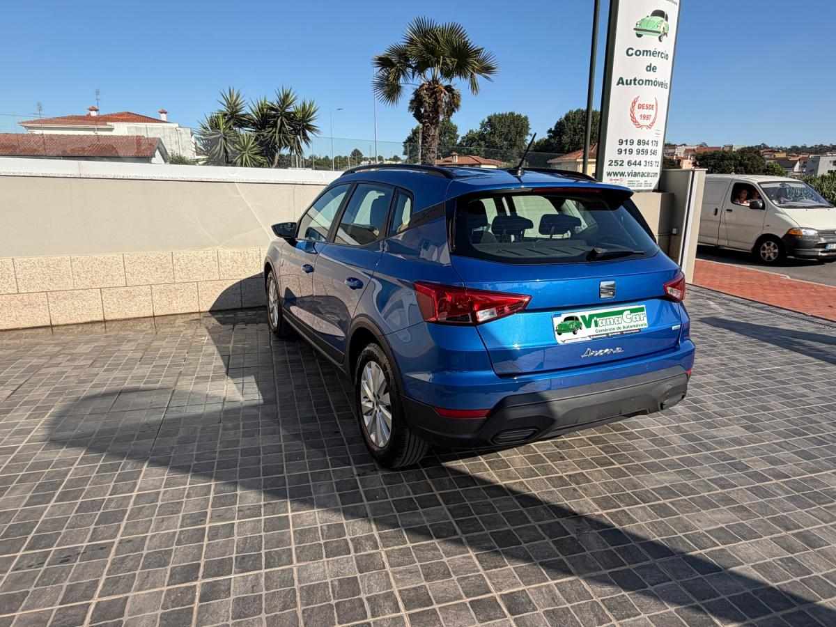 seat-arona-2023-gasolina-999cc