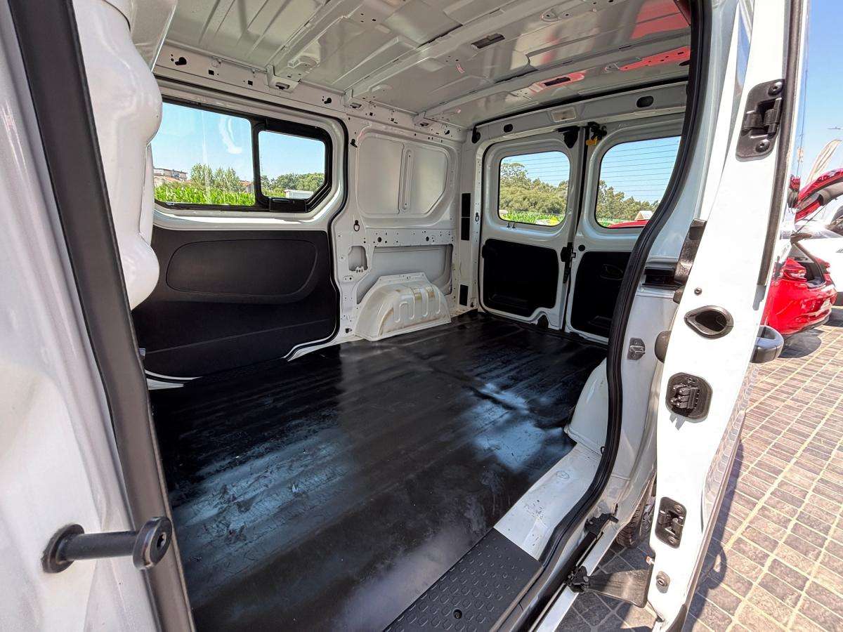 renault-trafic-2020-diesel-1598cc