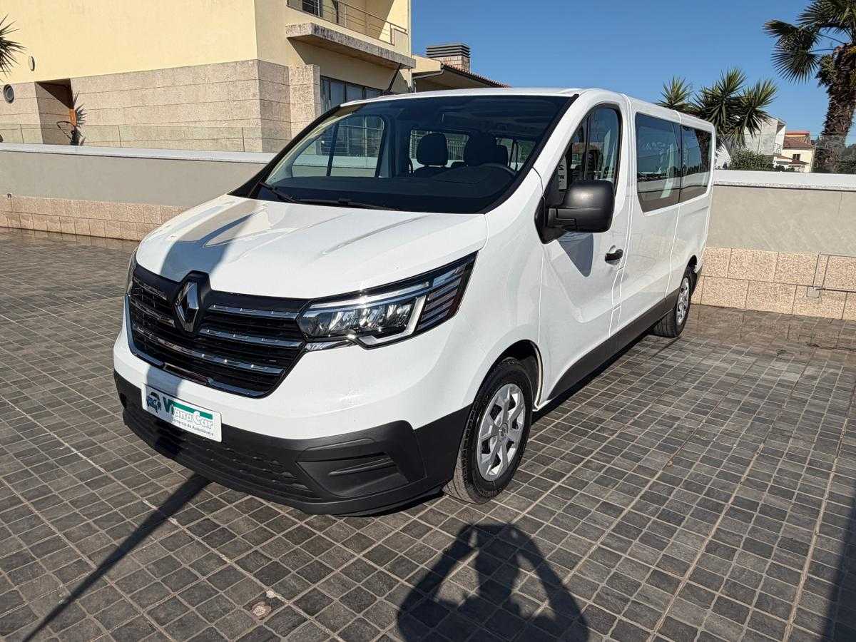 renault-trafic-2023-diesel-1997cc