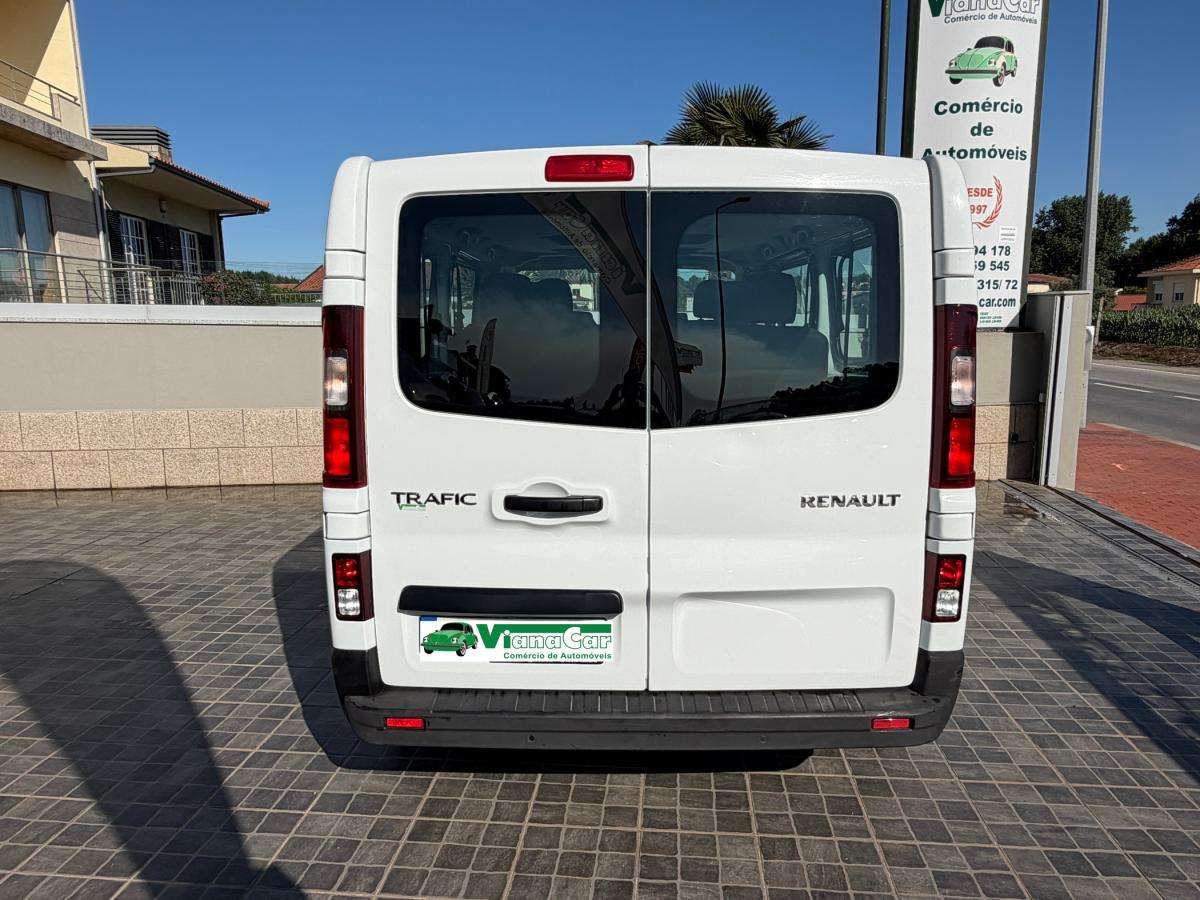 renault-trafic-2023-diesel-1997cc