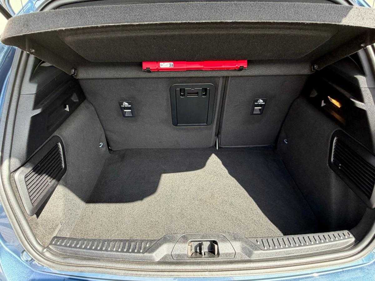 ford-focus-2024-gasolina-998cc