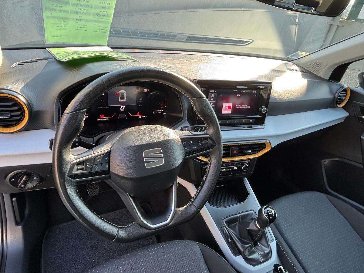 seat-arona-2024-gasolina-999cc