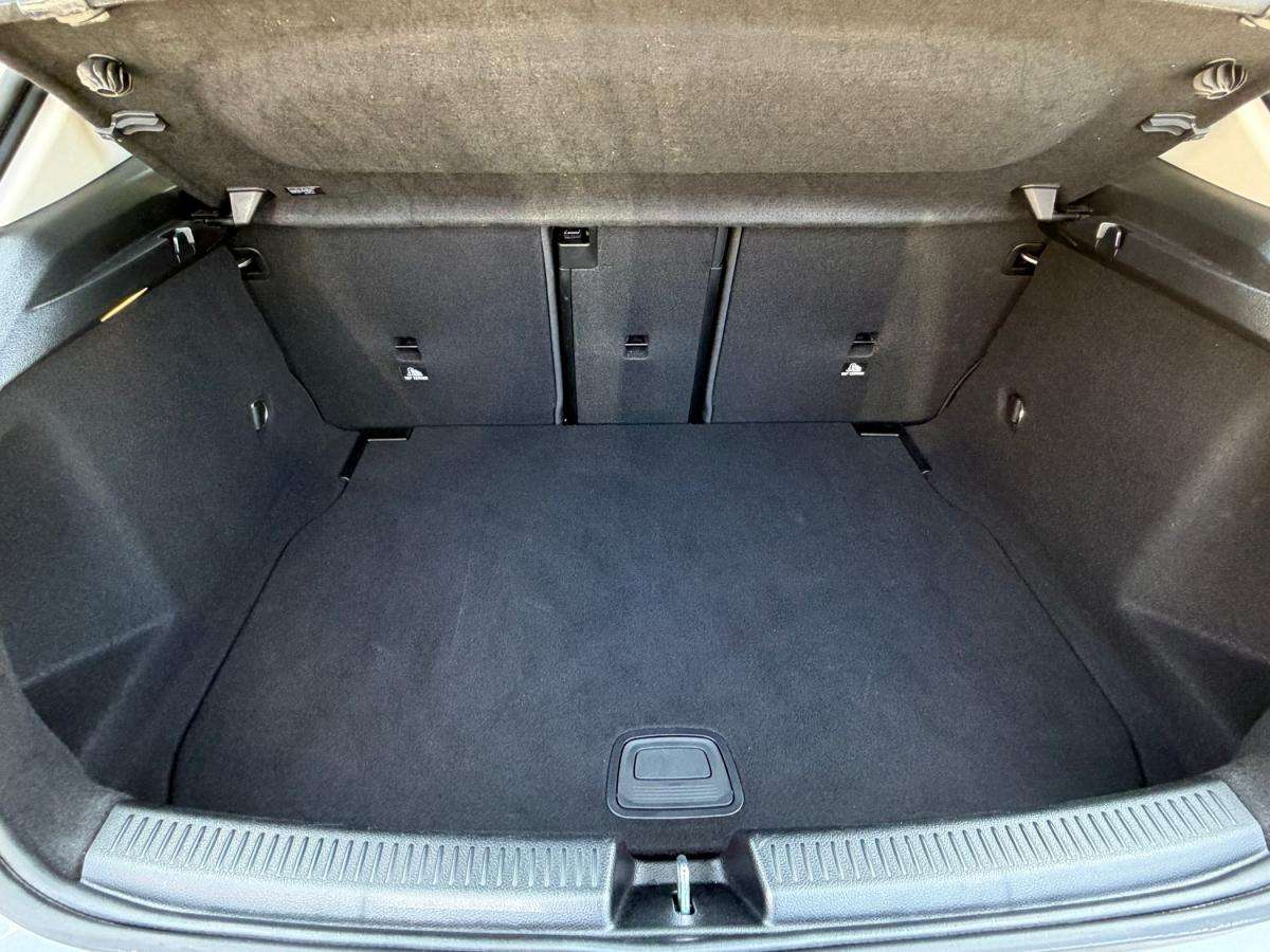 mercedes-benz-classe-a-2023-gasolina-1332cc