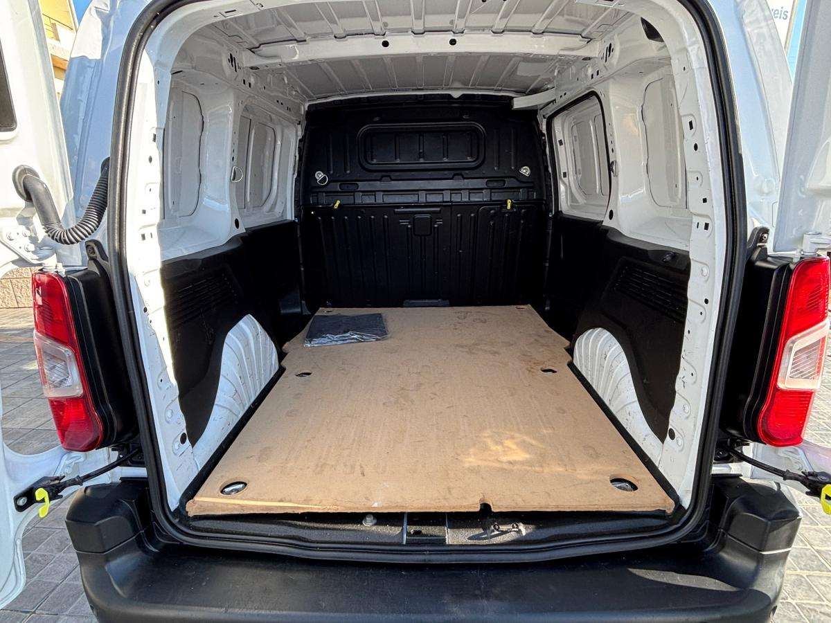 fiat-doblo-2023-diesel-1499cc