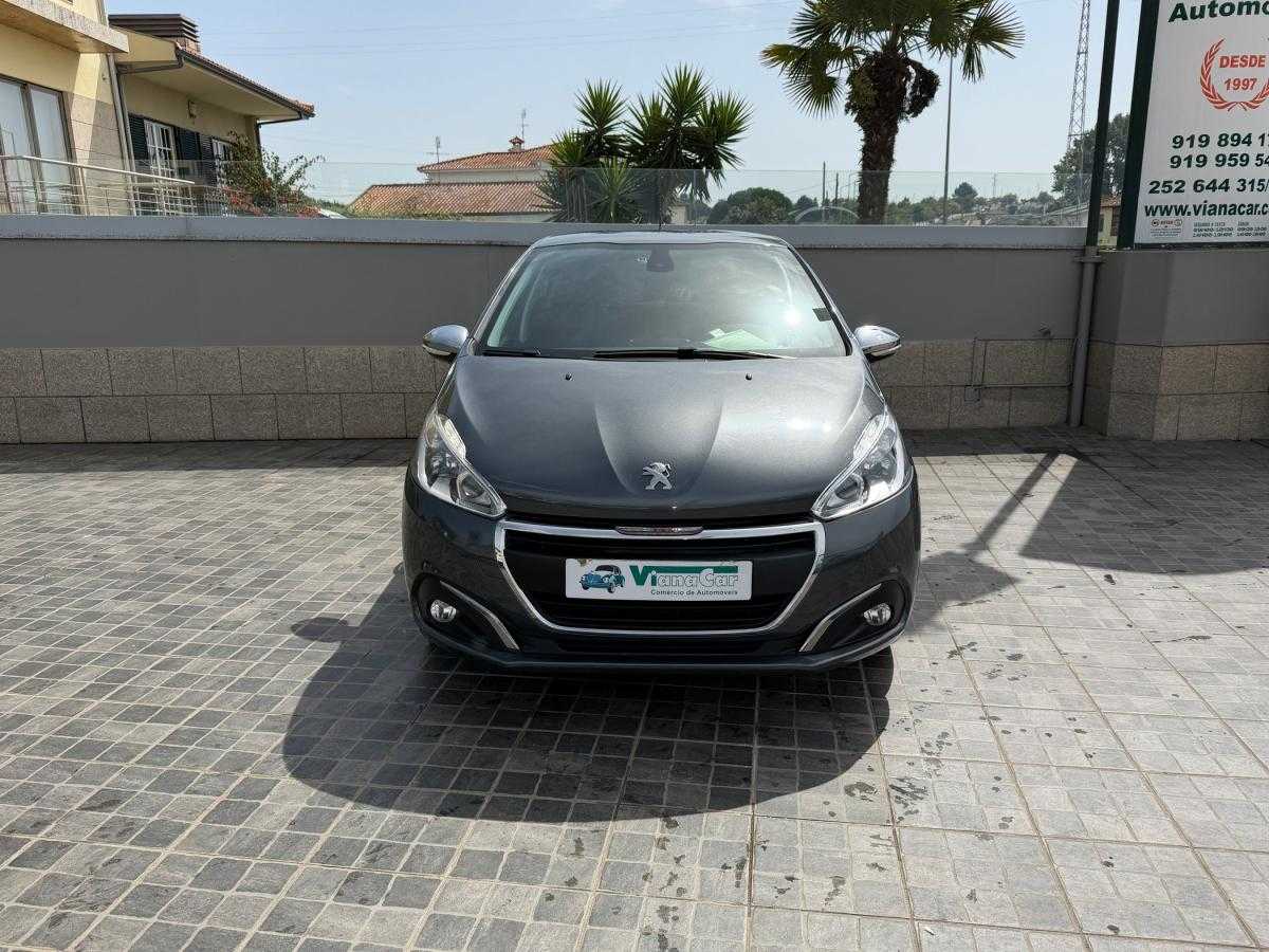 peugeot-208-2017-gasolina-1199cc