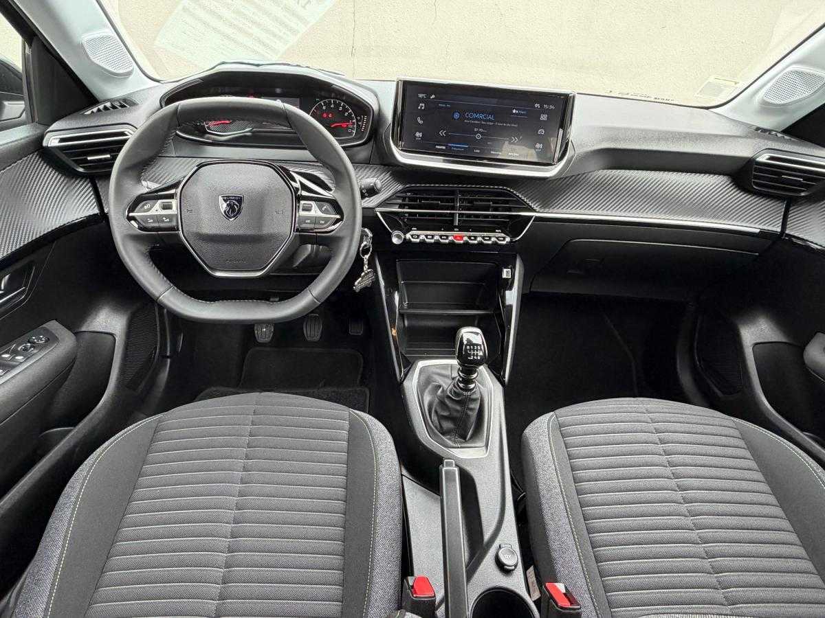 peugeot-208-2024-gasolina-1199cc