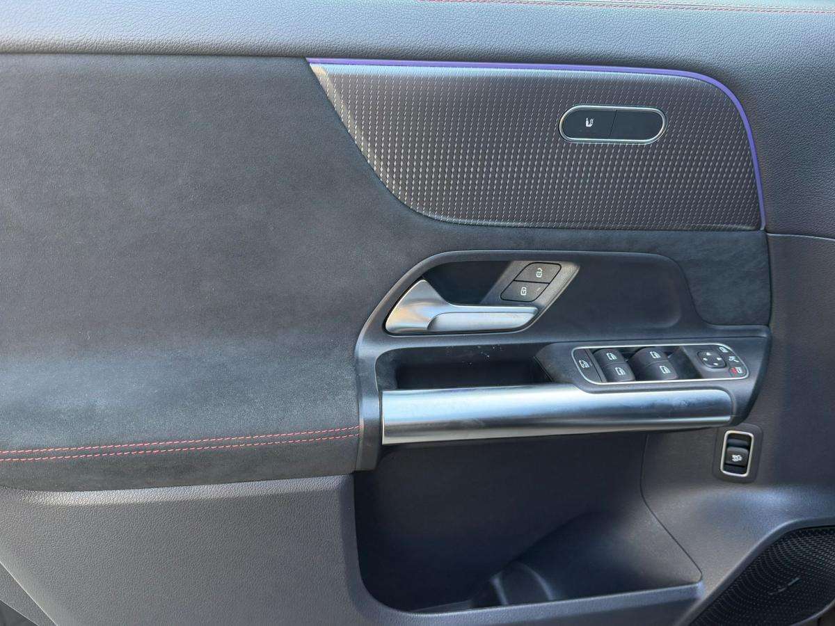 mercedes-benz-eqa-2022-eletrico-500cc
