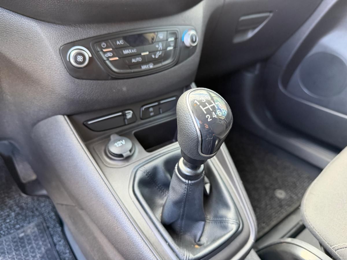 ford-transit-courier-2022-diesel-1499cc