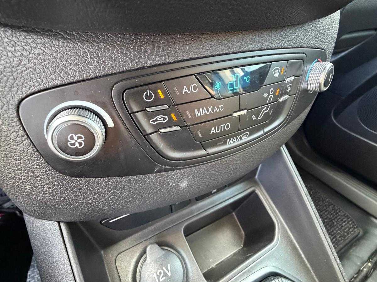 ford-transit-courier-2022-diesel-1499cc