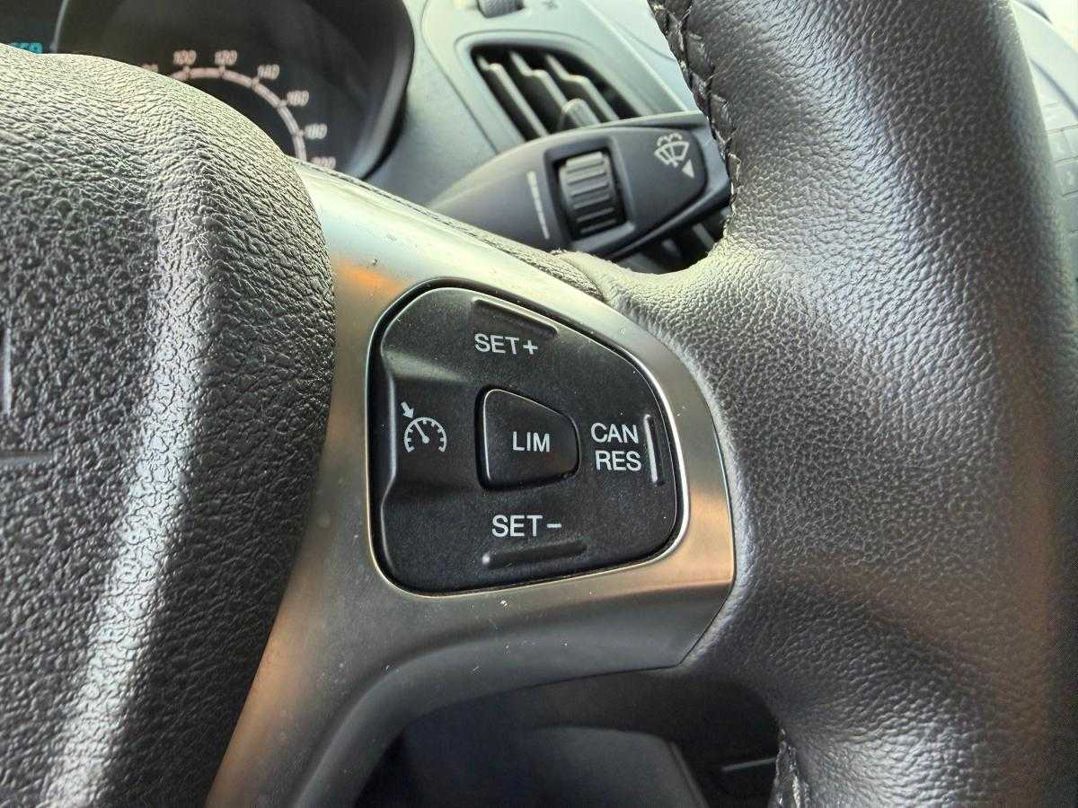 ford-transit-courier-2022-diesel-1499cc