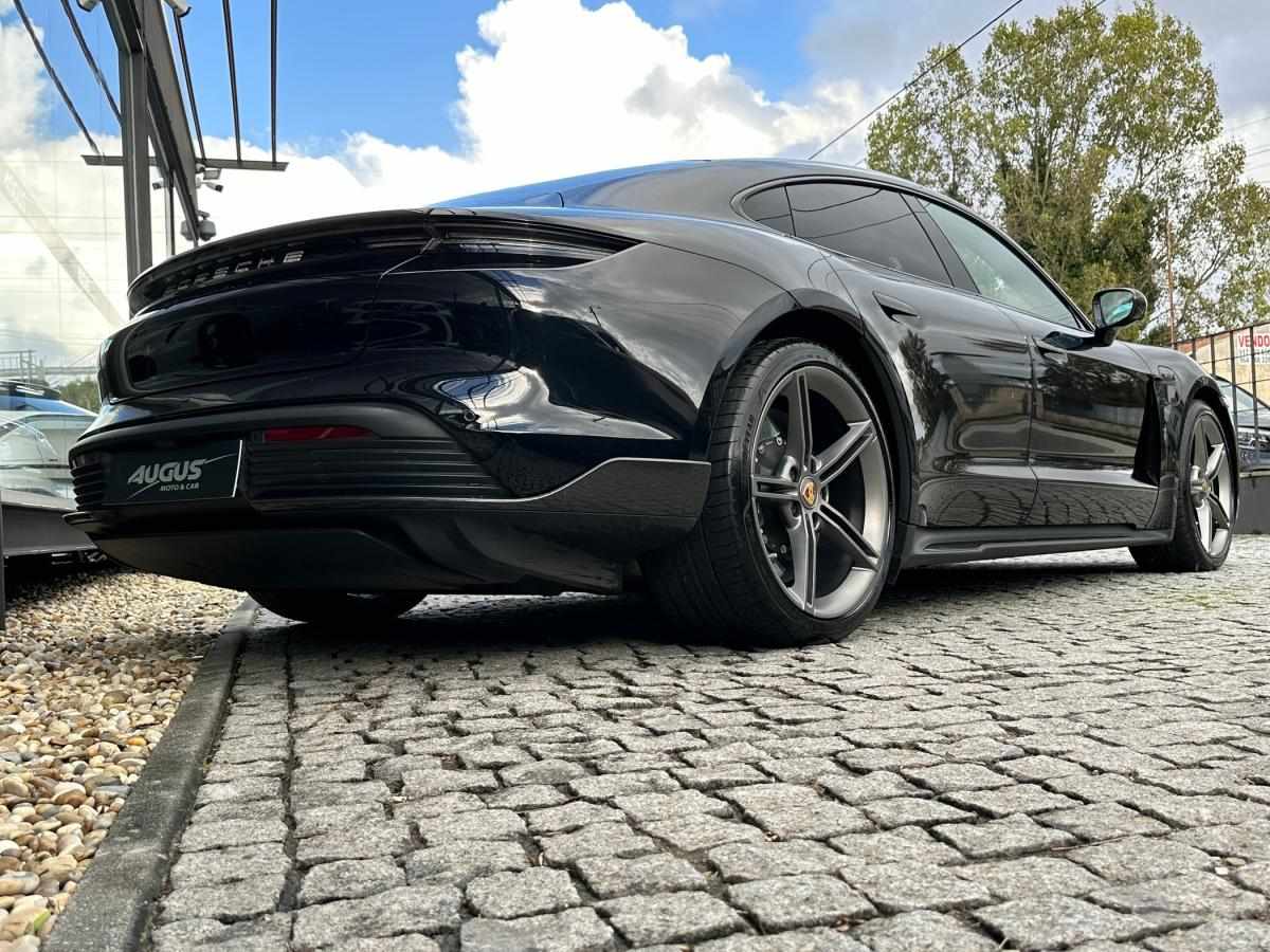 porsche-taycan-2021-eletrico-500cc