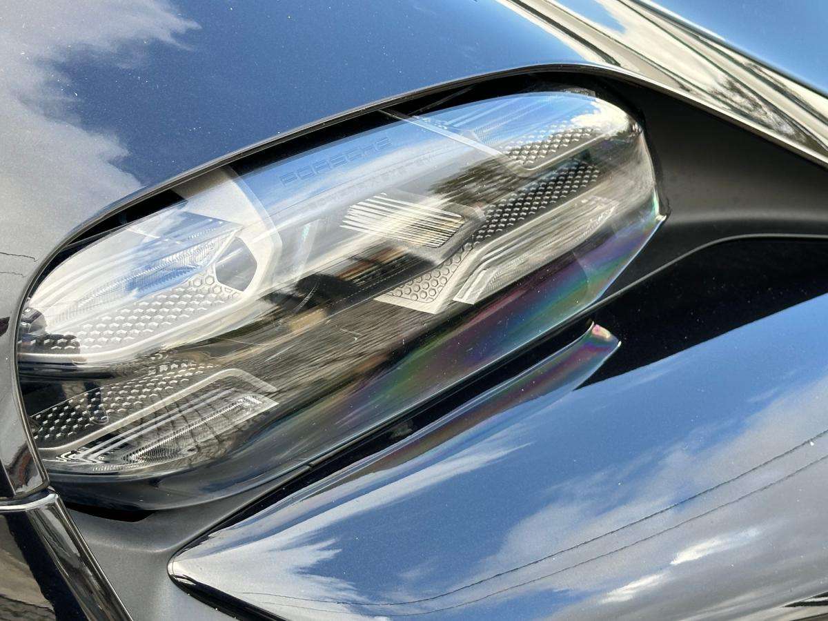 porsche-taycan-2021-eletrico-500cc