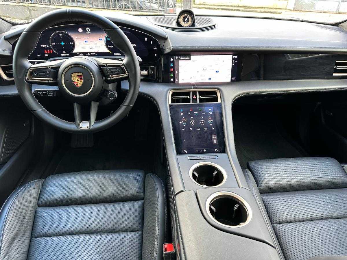 porsche-taycan-2021-eletrico-500cc