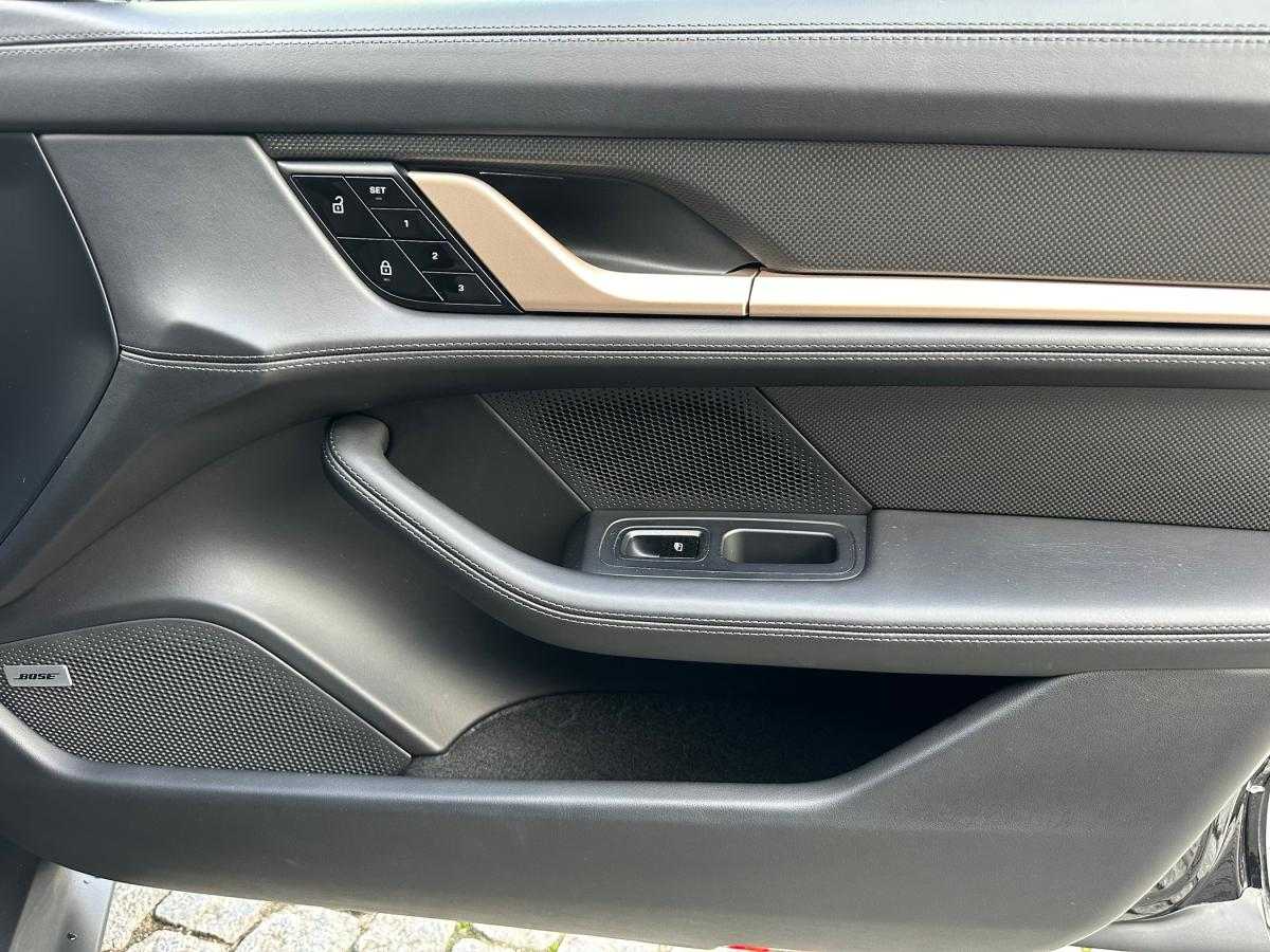 porsche-taycan-2021-eletrico-500cc