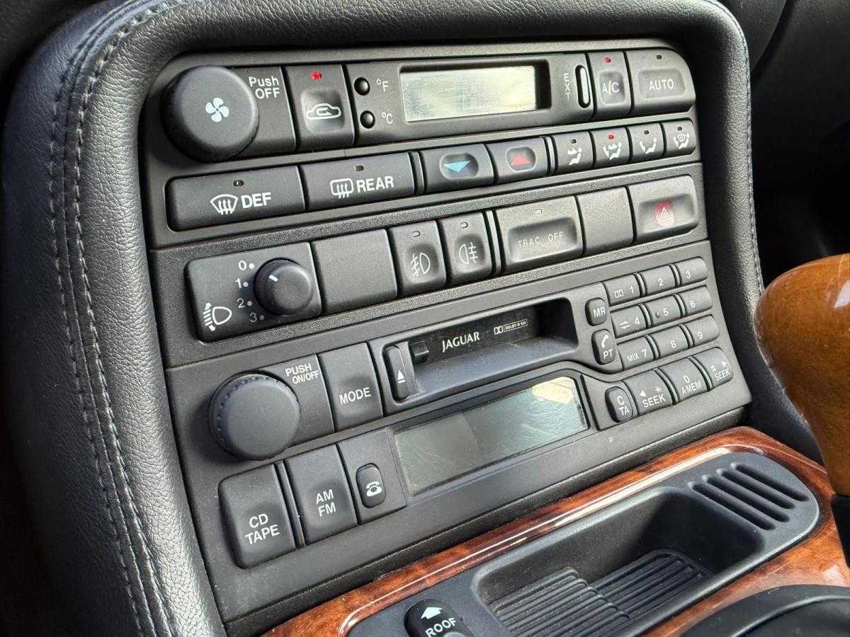 jaguar-xk-2000-gasolina-3996cc