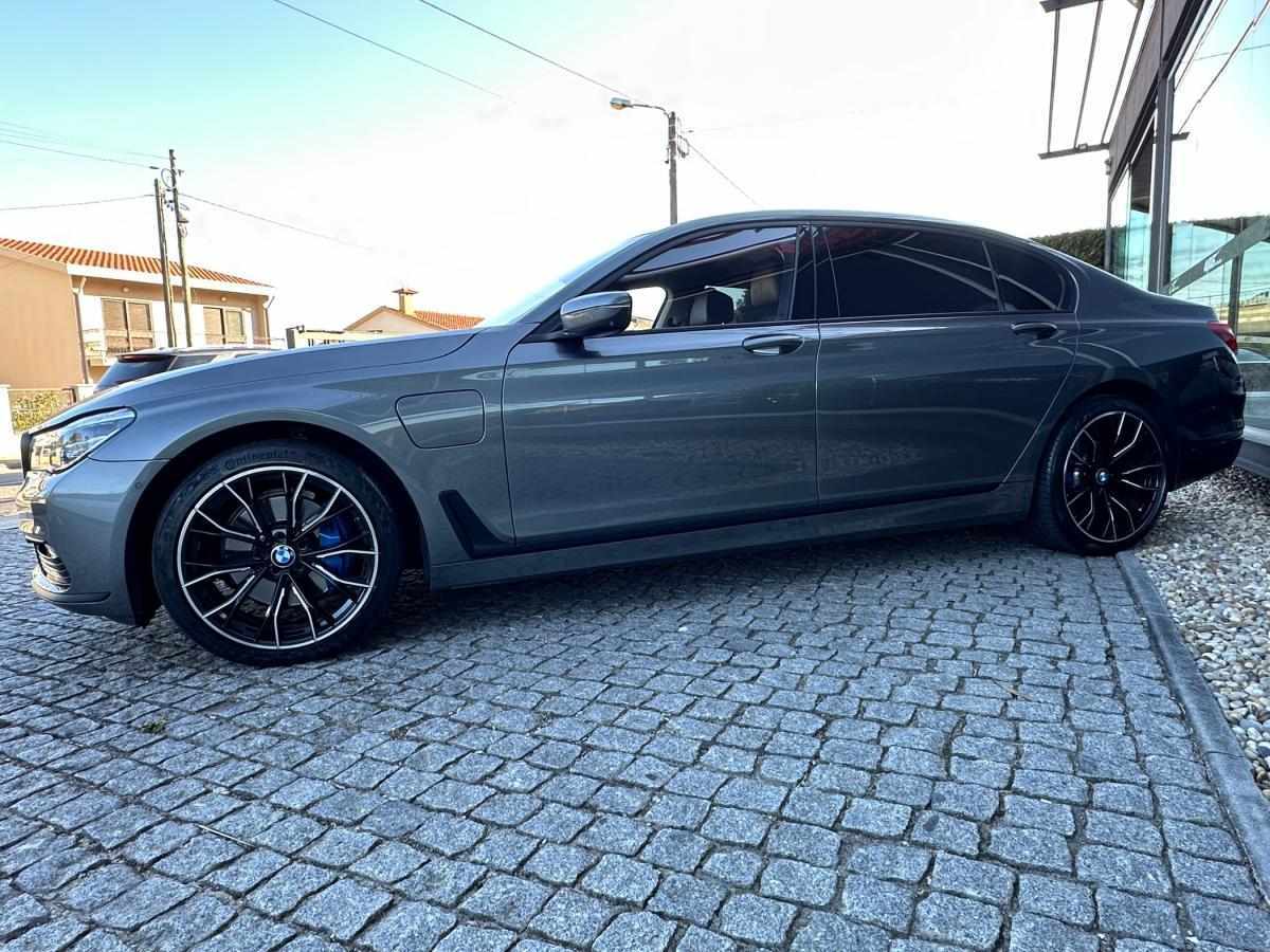 bmw-serie-7-2018-hibrido-a-gasolina-1998cc