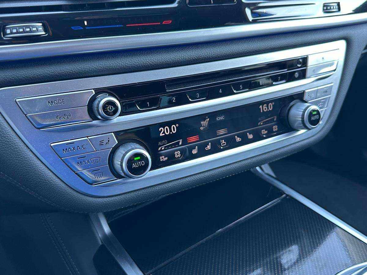 bmw-serie-7-2018-hibrido-a-gasolina-1998cc