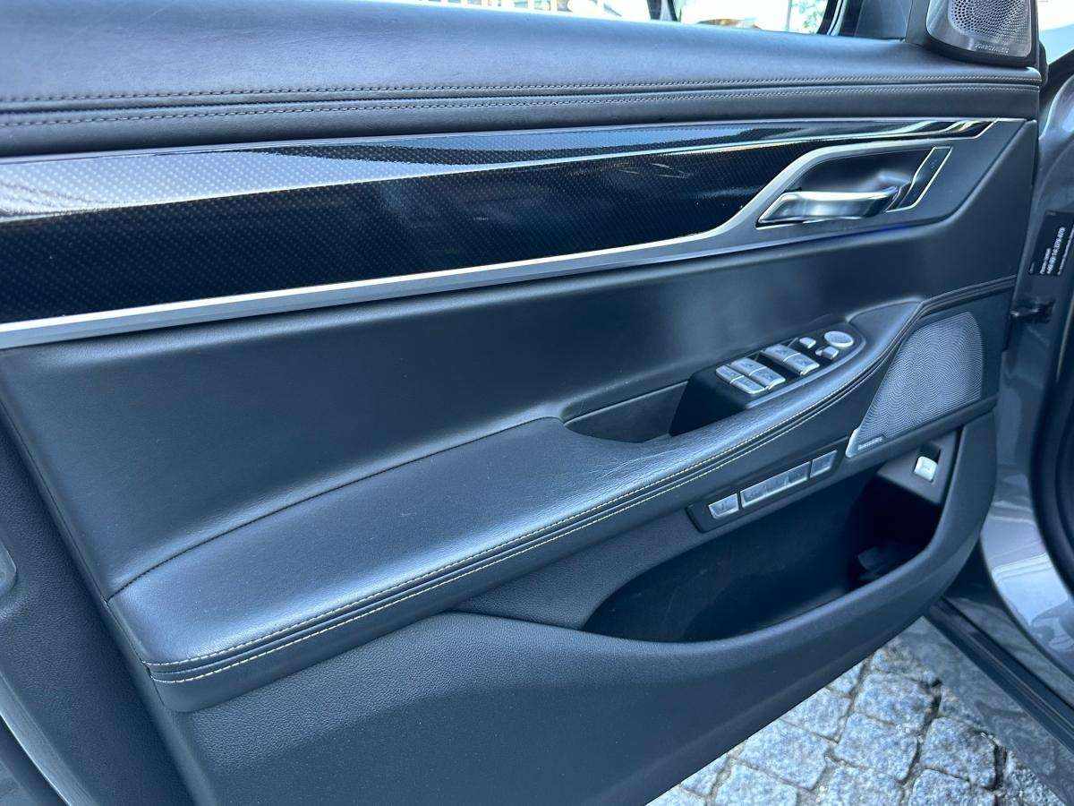 bmw-serie-7-2018-hibrido-a-gasolina-1998cc