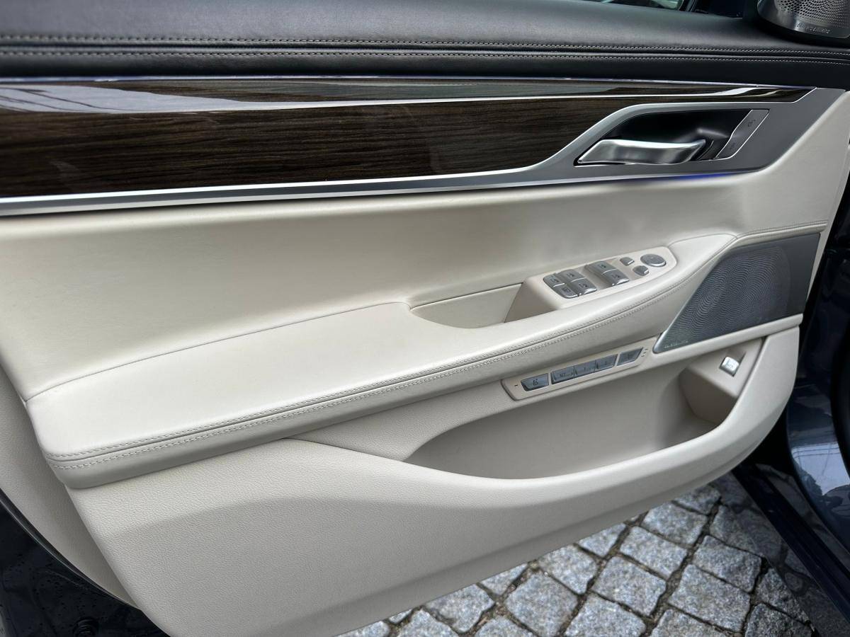 bmw-serie-7-2015-diesel-2993cc
