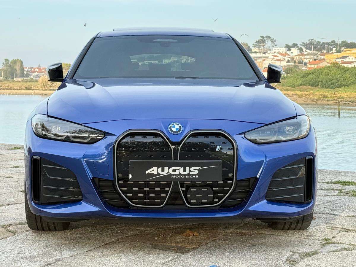 bmw-i4-2024-eletrico-500cc
