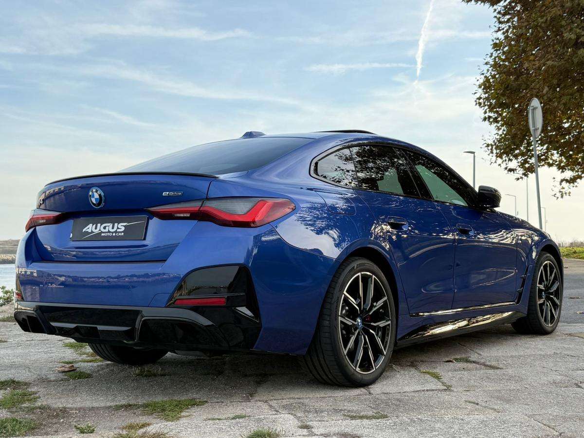 bmw-i4-2024-eletrico-500cc