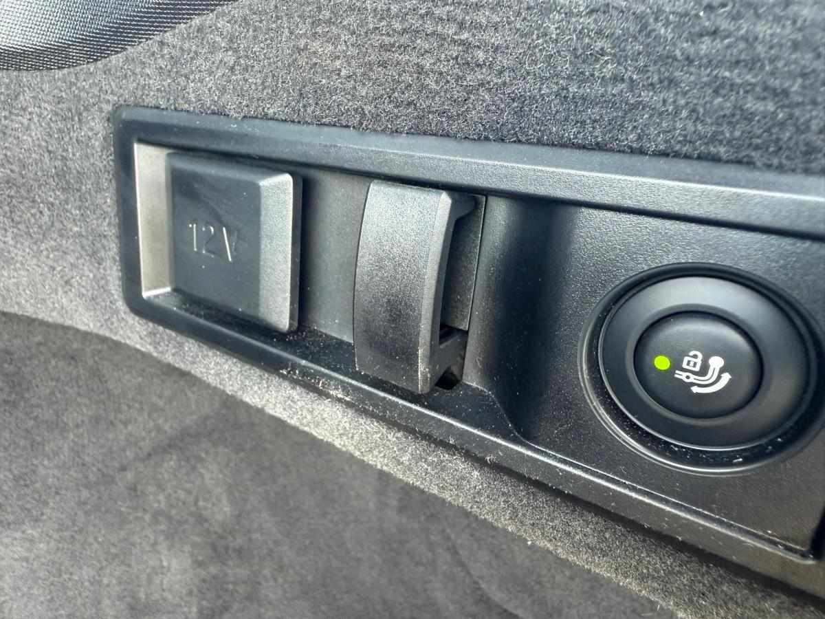 bmw-i4-2024-eletrico-500cc