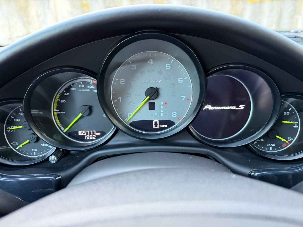 porsche-panamera-2013-hibrido-a-gasolina-2995cc