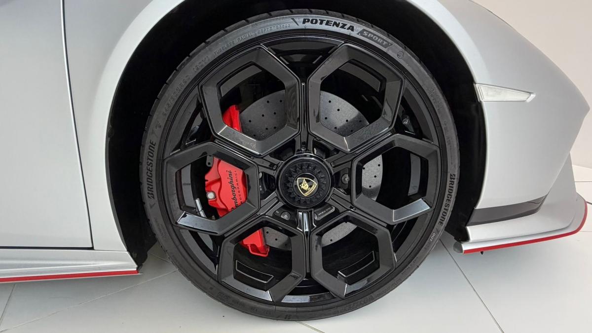 lamborghini-huracan-2024-gasolina-5204cc