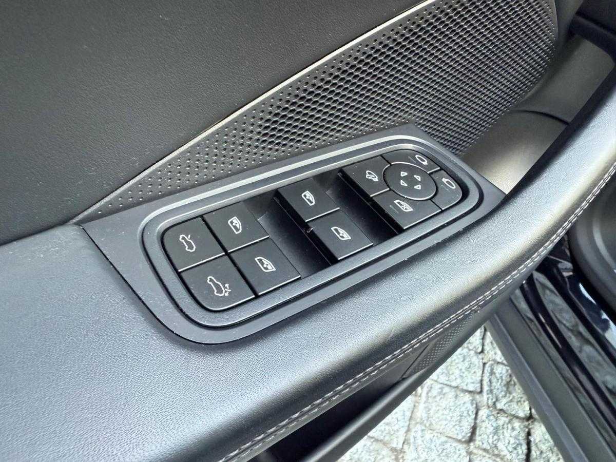 porsche-macan-2024-eletrico-500cc