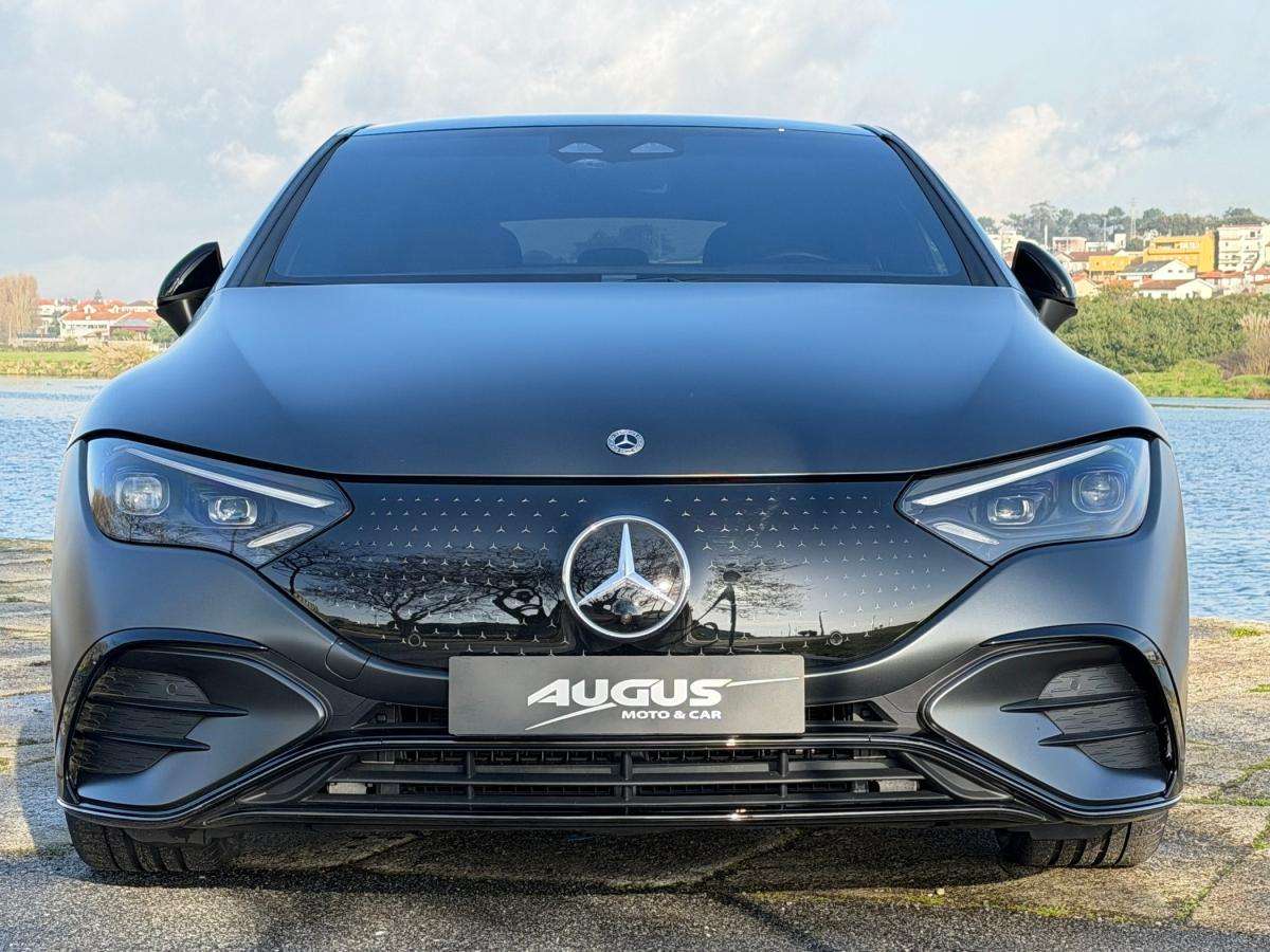 mercedes-benz-eqe-2023-eletrico-500cc