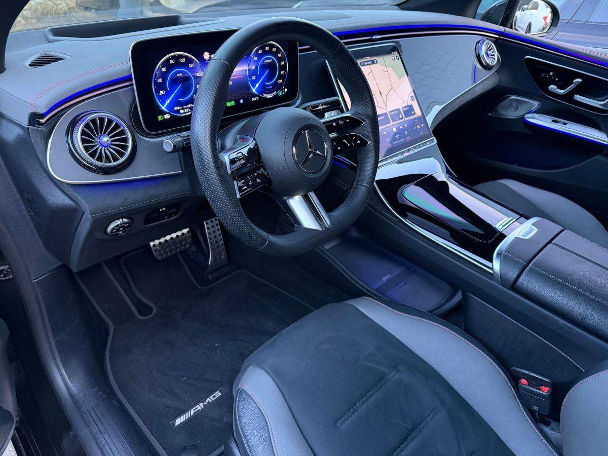 mercedes-benz-eqe-2023-eletrico-500cc