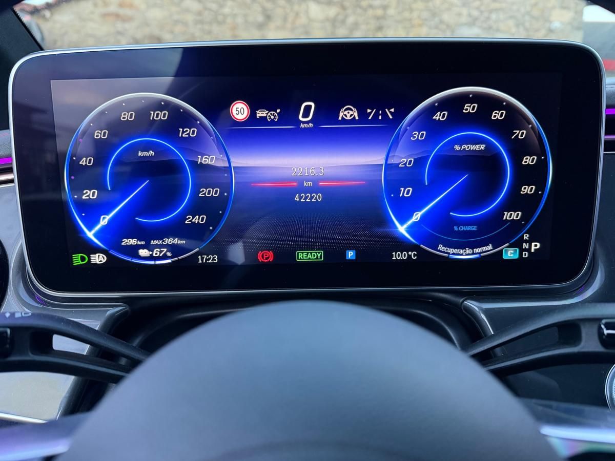 mercedes-benz-eqe-2023-eletrico-500cc