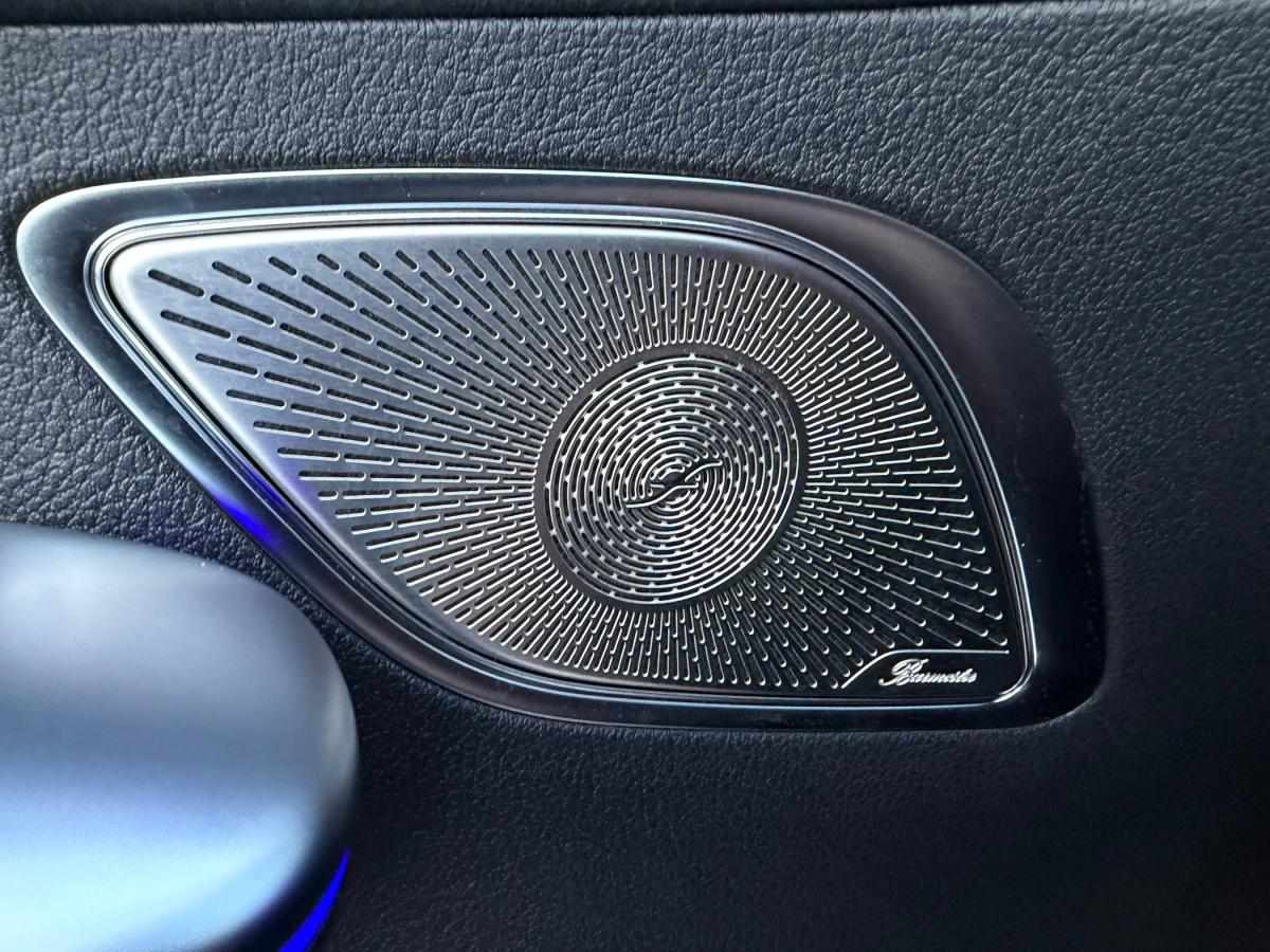 mercedes-benz-eqe-2023-eletrico-500cc