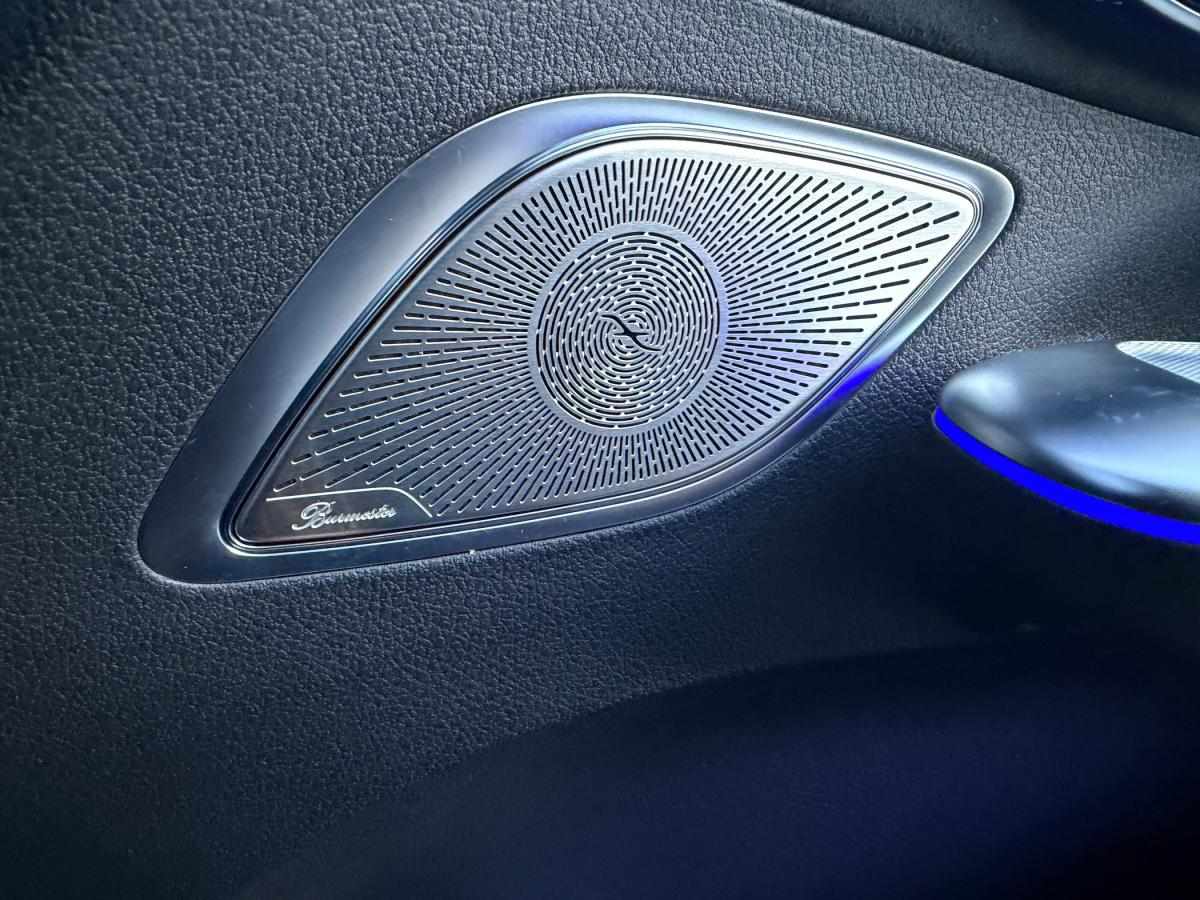 mercedes-benz-eqe-2023-eletrico-500cc