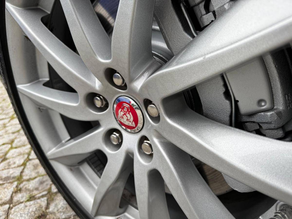 jaguar-f-type-2015-gasolina-2995cc