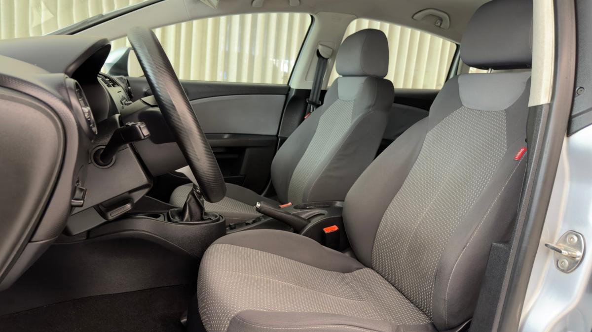 seat-leon-2010-diesel-1598cc