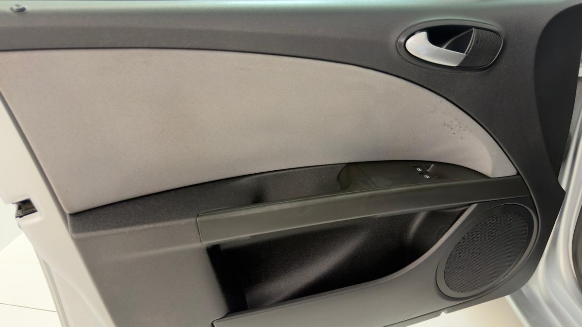 seat-leon-2010-diesel-1598cc
