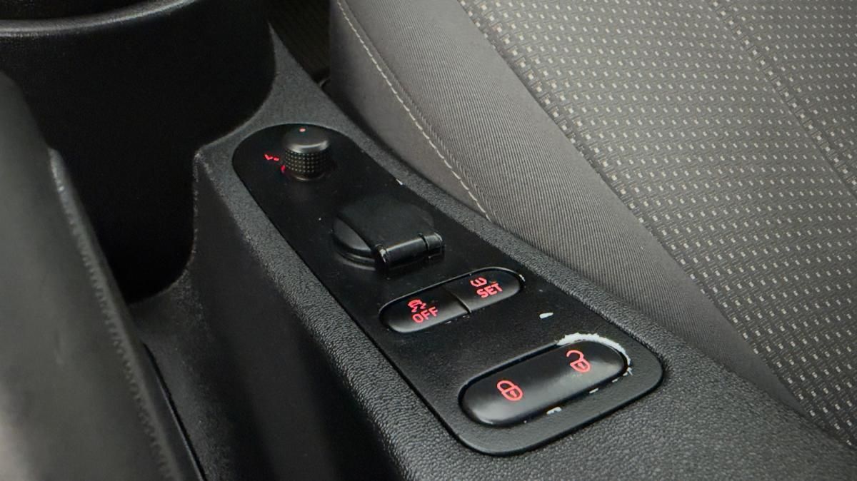 seat-leon-2010-diesel-1598cc