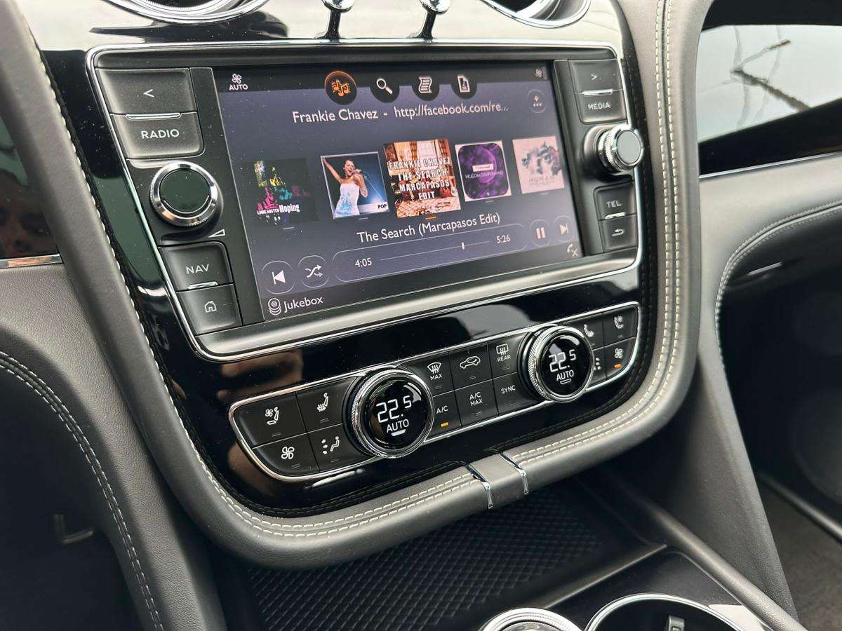 bentley-bentayga-2018-diesel-3956cc