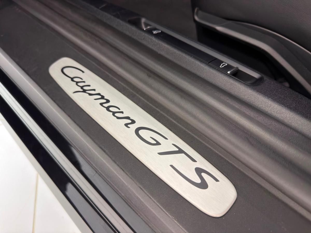 porsche-718-2018-gasolina-2497cc