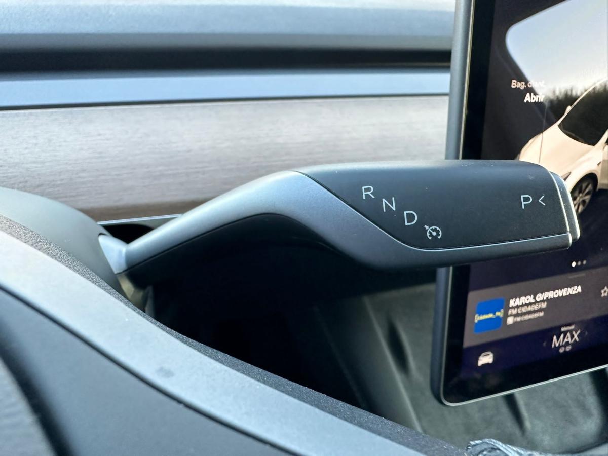 tesla-model-y-2021-eletrico-500cc