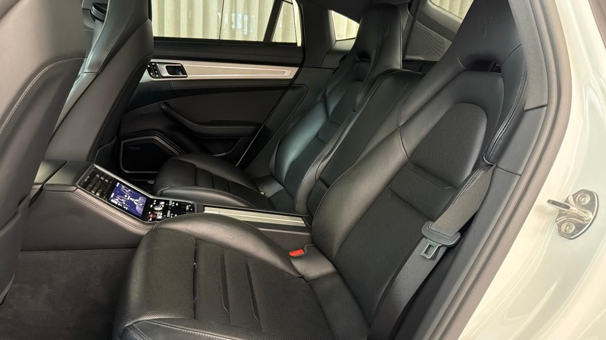 porsche-panamera-2017-diesel-3956cc