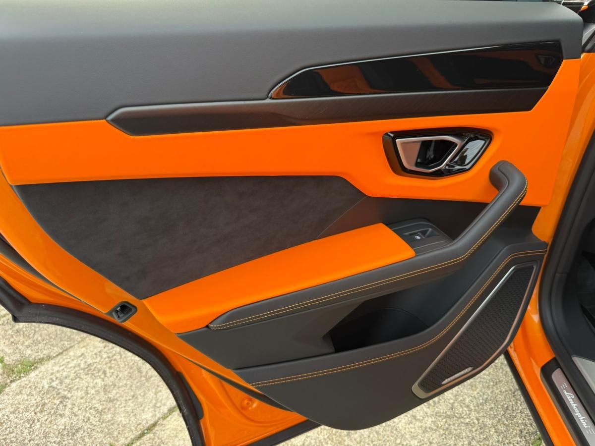 lamborghini-urus-2021-gasolina-3996cc