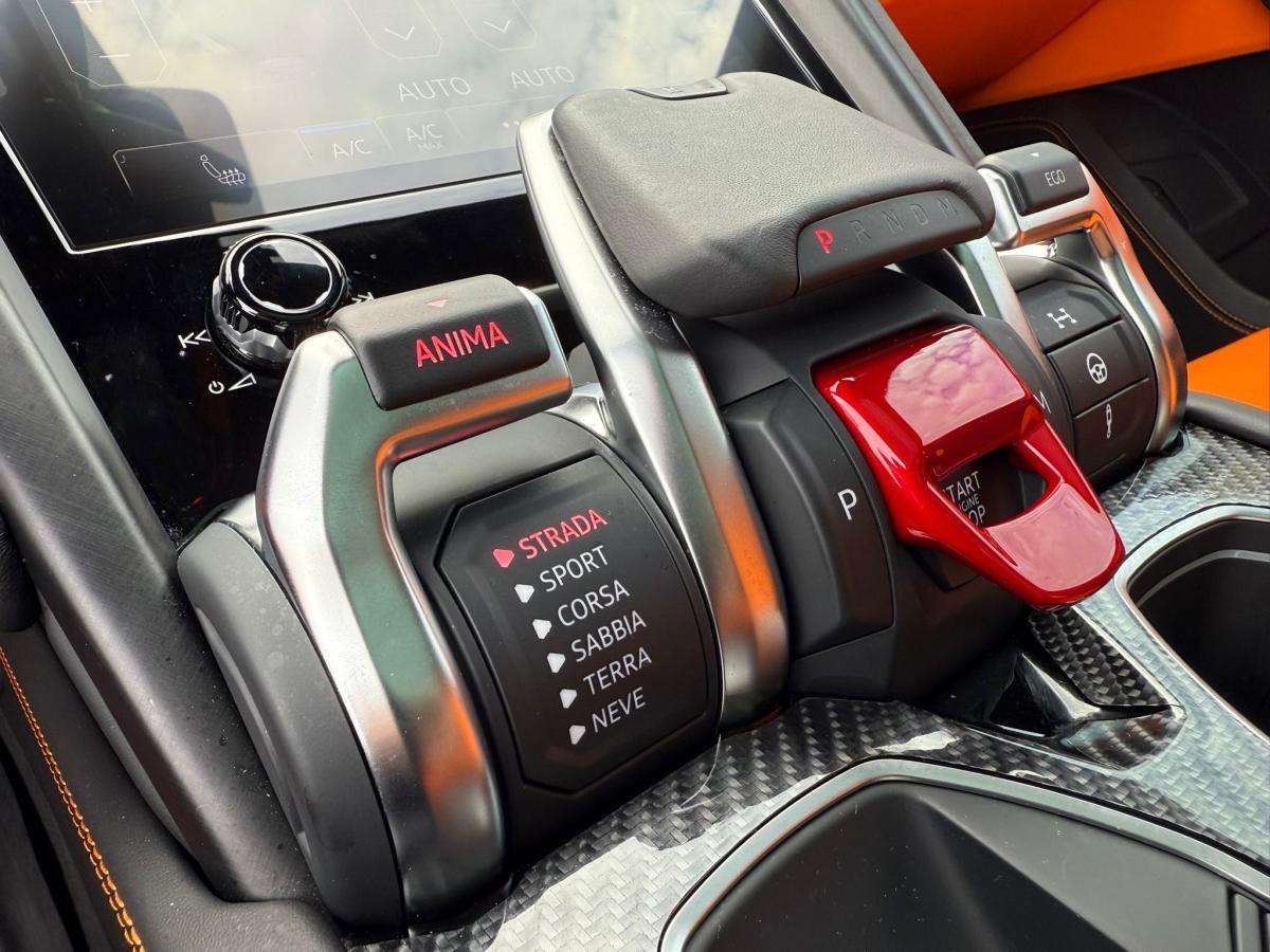 lamborghini-urus-2021-gasolina-3996cc