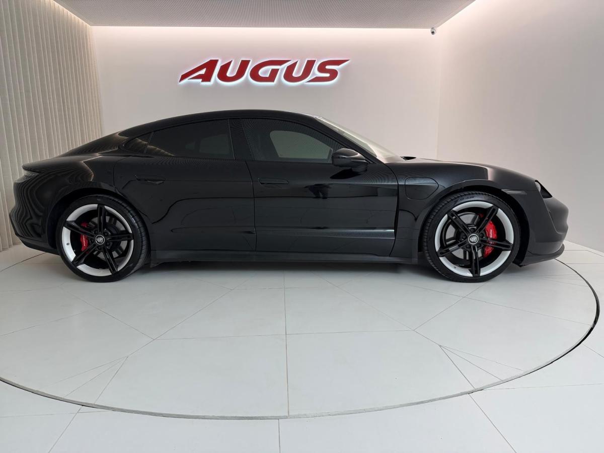 porsche-taycan-2022-eletrico-500cc