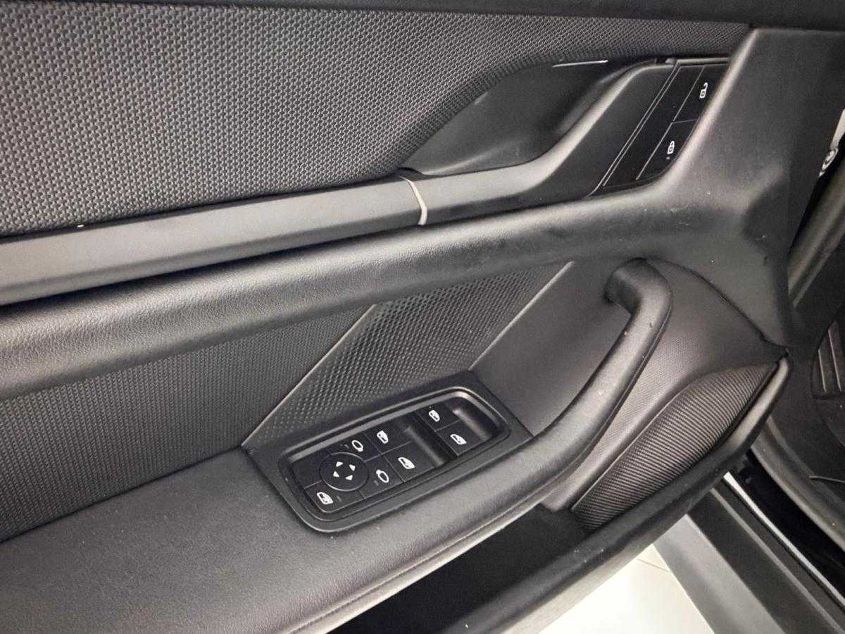 porsche-taycan-2022-eletrico-500cc
