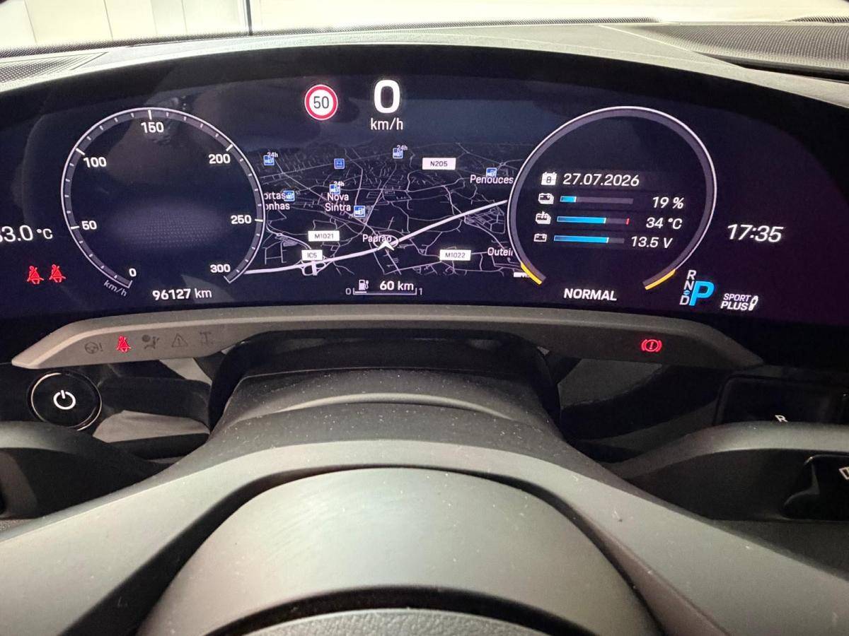 porsche-taycan-2022-eletrico-500cc